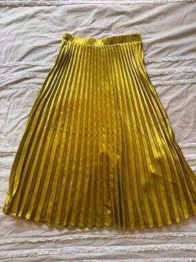 Haute Monde Chartreuse Yellow Accordion Pleated Midi Skirt Small S